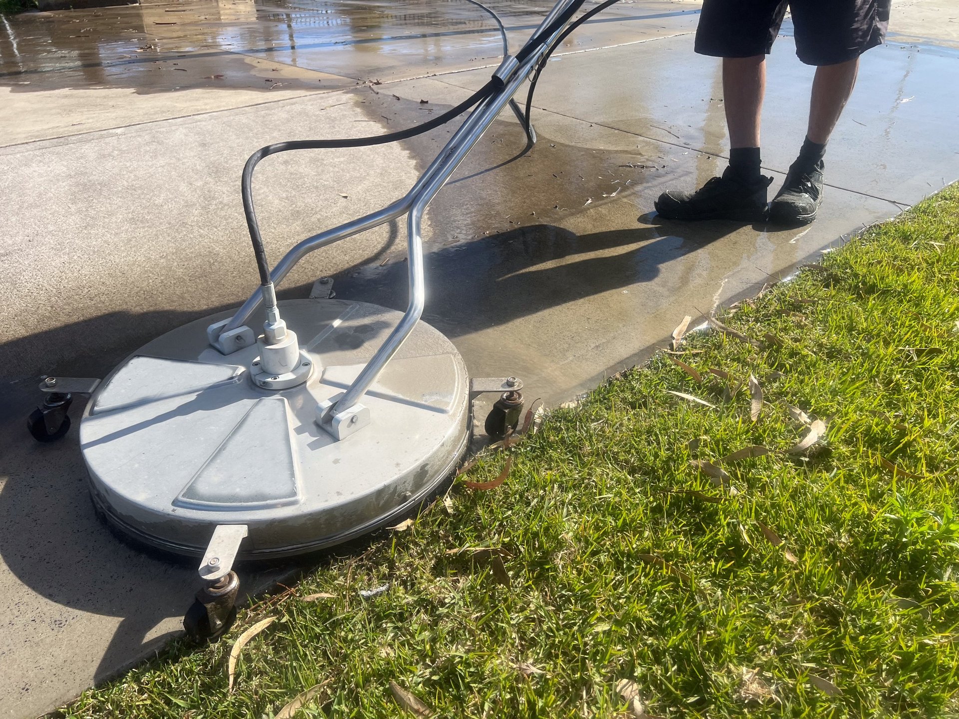 Pressure washing service